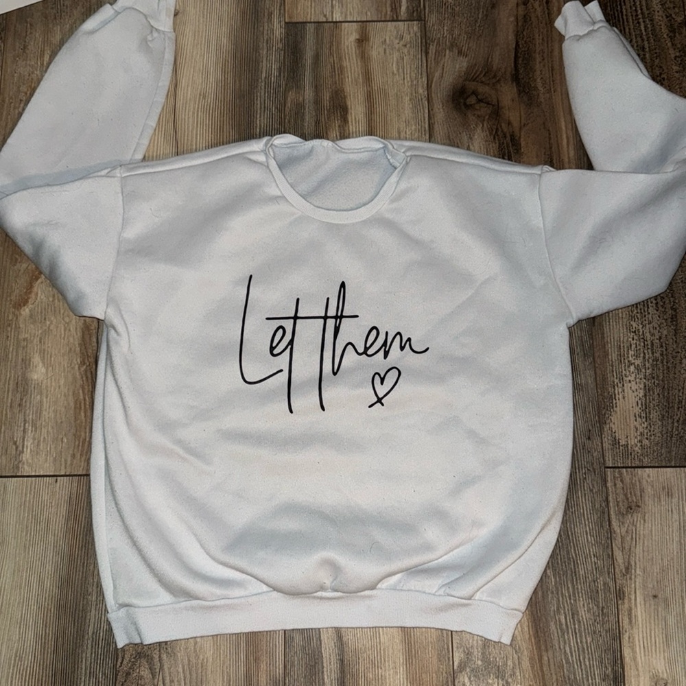 Let them sweater M